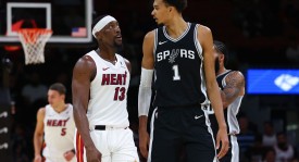 CBA新赛季：广东男篮迎救火外援加盟，新援特点引退赛猜测