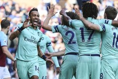 曼市德比战术深度分析：奥赖利的防守艺术与全场表现剖析